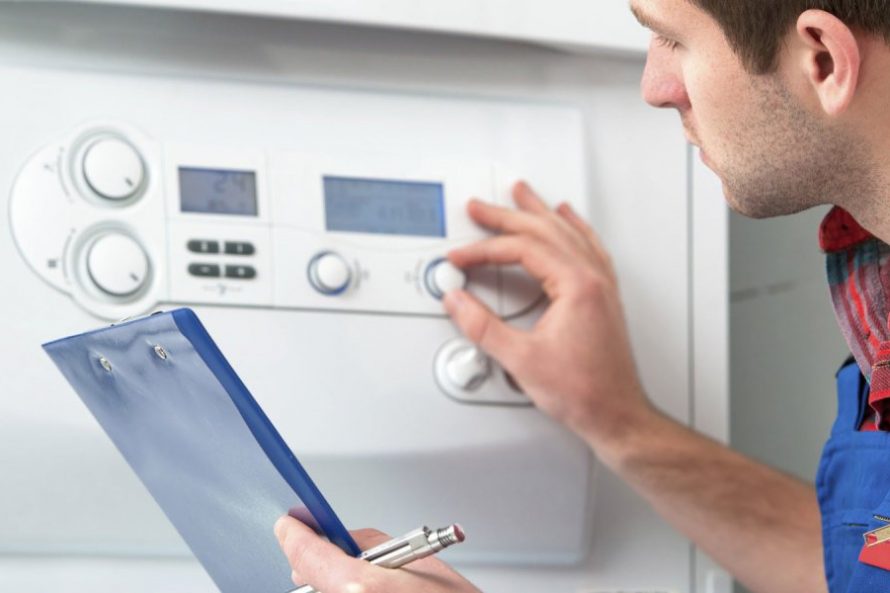 boiler-maintenance-liverpool boiler service man